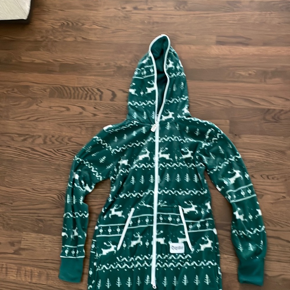 Tipsyelves Onesie